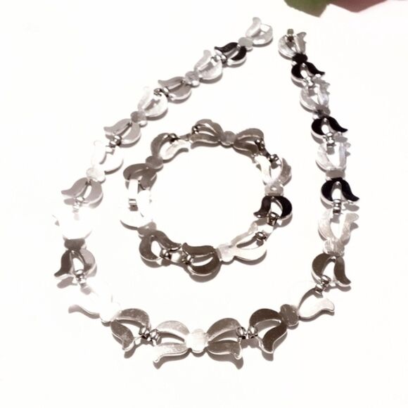 Vintage Monet Silver Tone Necklace Bracelet Set Specialty Link Demi Parure - Picture 5 of 8